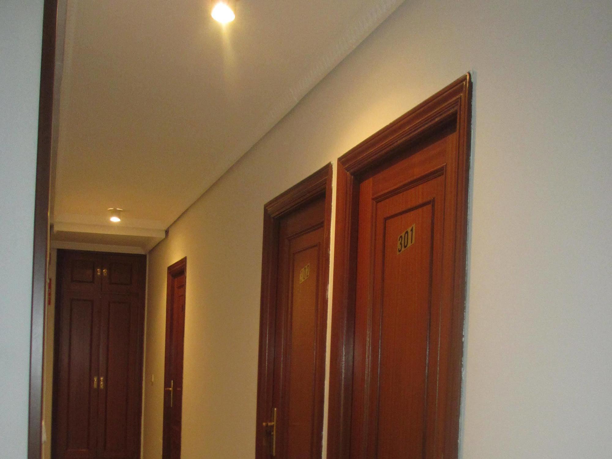 Hostal Pan America Madrid Exterior photo